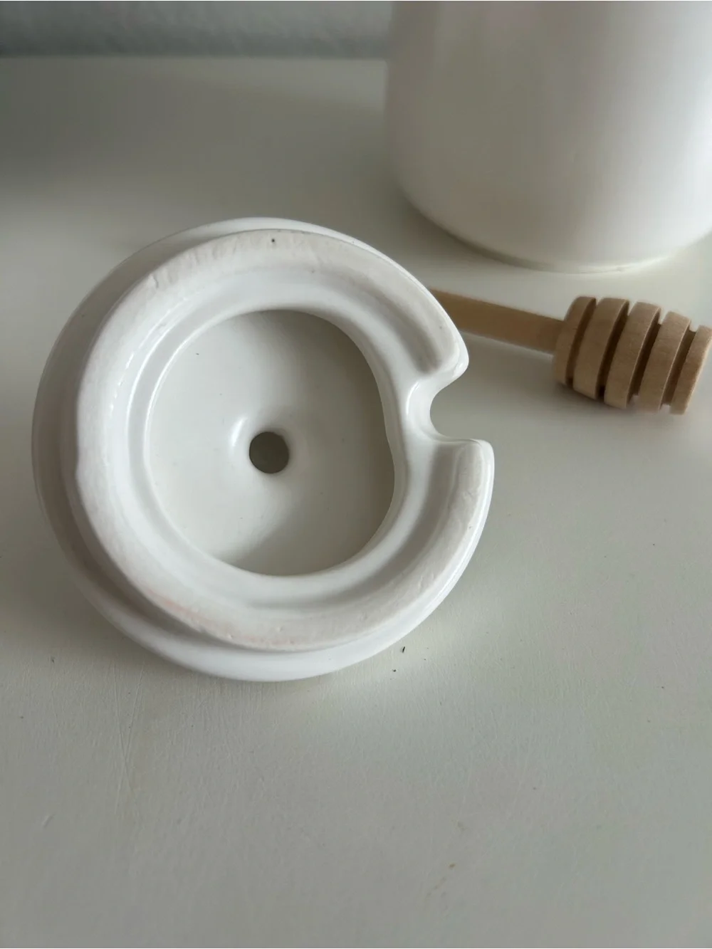 Honey Pot with Wooden Dipper White NWT Farmhouse Chic Minimalist